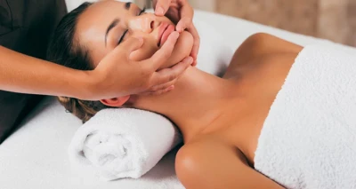 Smanjite otečenost lica u 30 min - Ručna limfna drenaža lica po dr. Voderu – klinički priznata tehnika za detoks i redefiniciju kontura