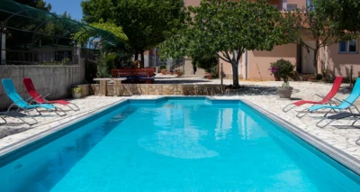 [Vodice] Pansion Bonaca***: Lipanjski odmor u Srimi!