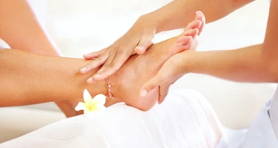 Pedikura & trajni lak ili mobilna pedikura!